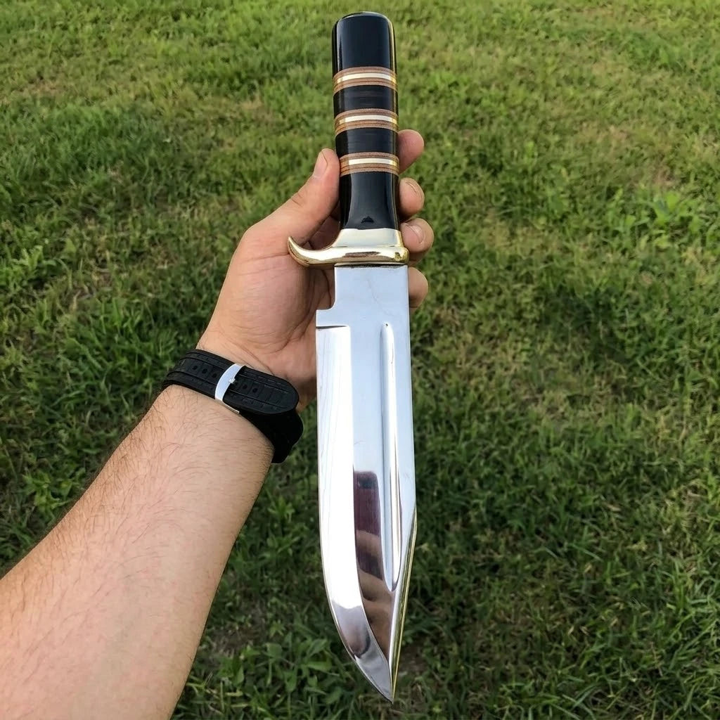 Crocodile Bowie Knife – D2 Tool Steel Blade and Crocodile Handle