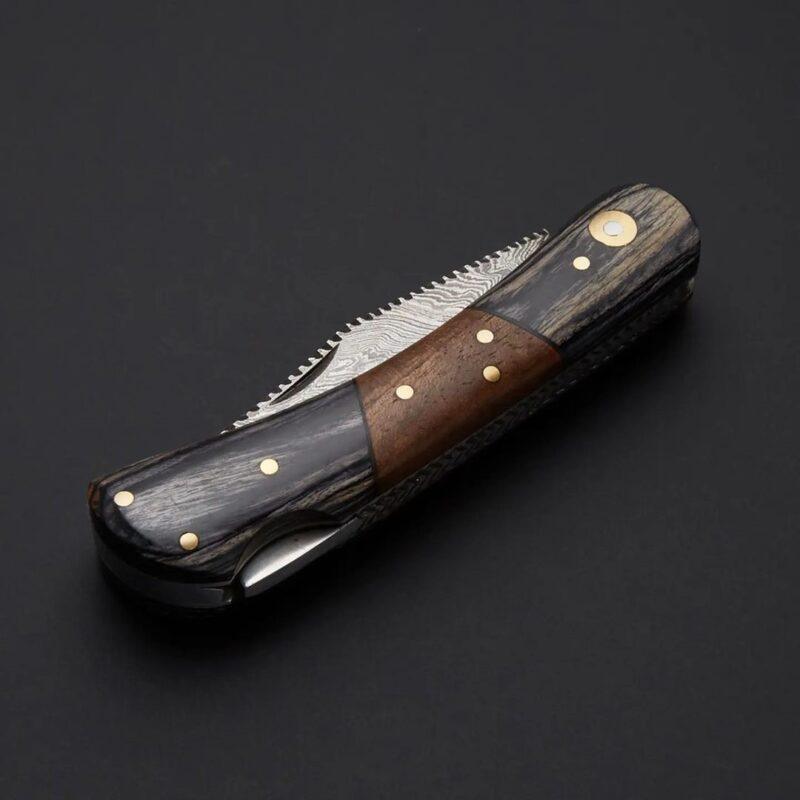 Damascus Pocket Folding Knife – A Masterpiece of Craftsmanship!