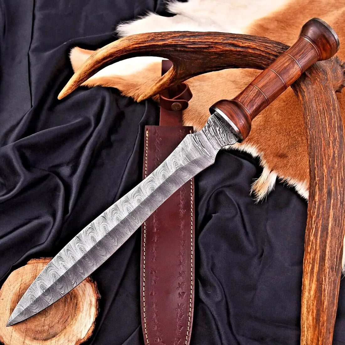 Gladiator Gladius Sword Damascus Steel Blade (512 Layers) with Leather Sheath