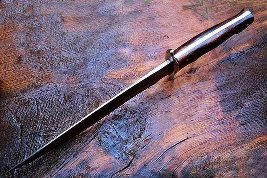 Premium Handcrafted Damascus Bowie Knife Rose Wood Handle