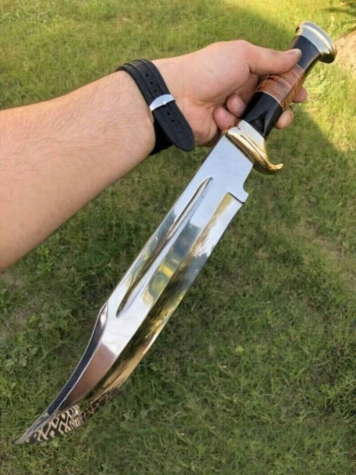 Crocodile Bowie Knife – D2 Tool Steel Blade and Crocodile Handle